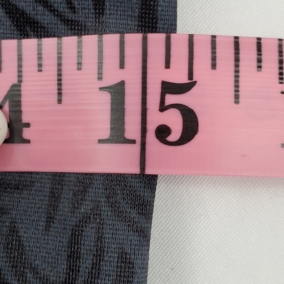 Maidenform black waist cincher 2XL and Medium - Picture 9 of 10